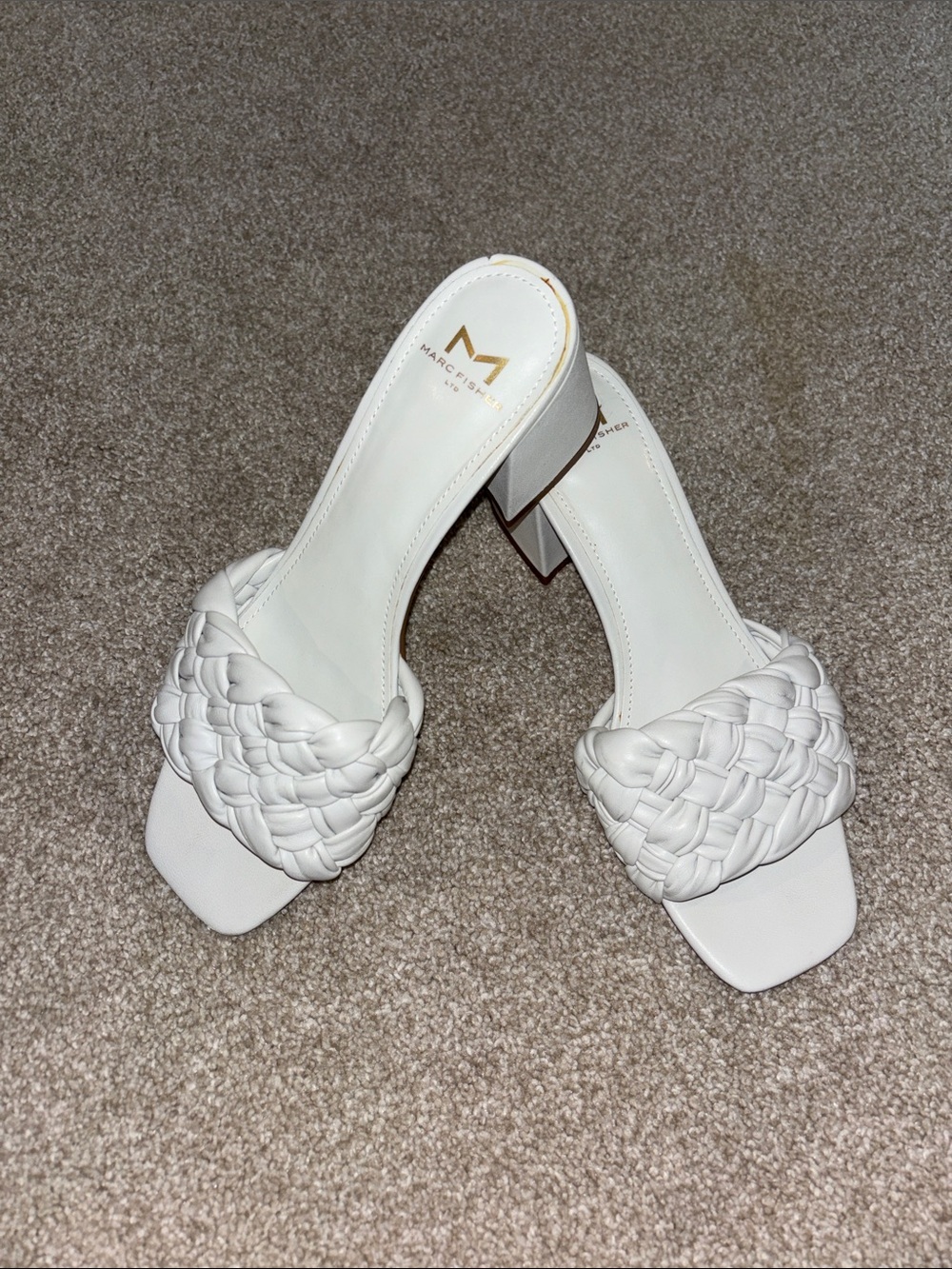 Marc Fisher white woven shoes size 6.5